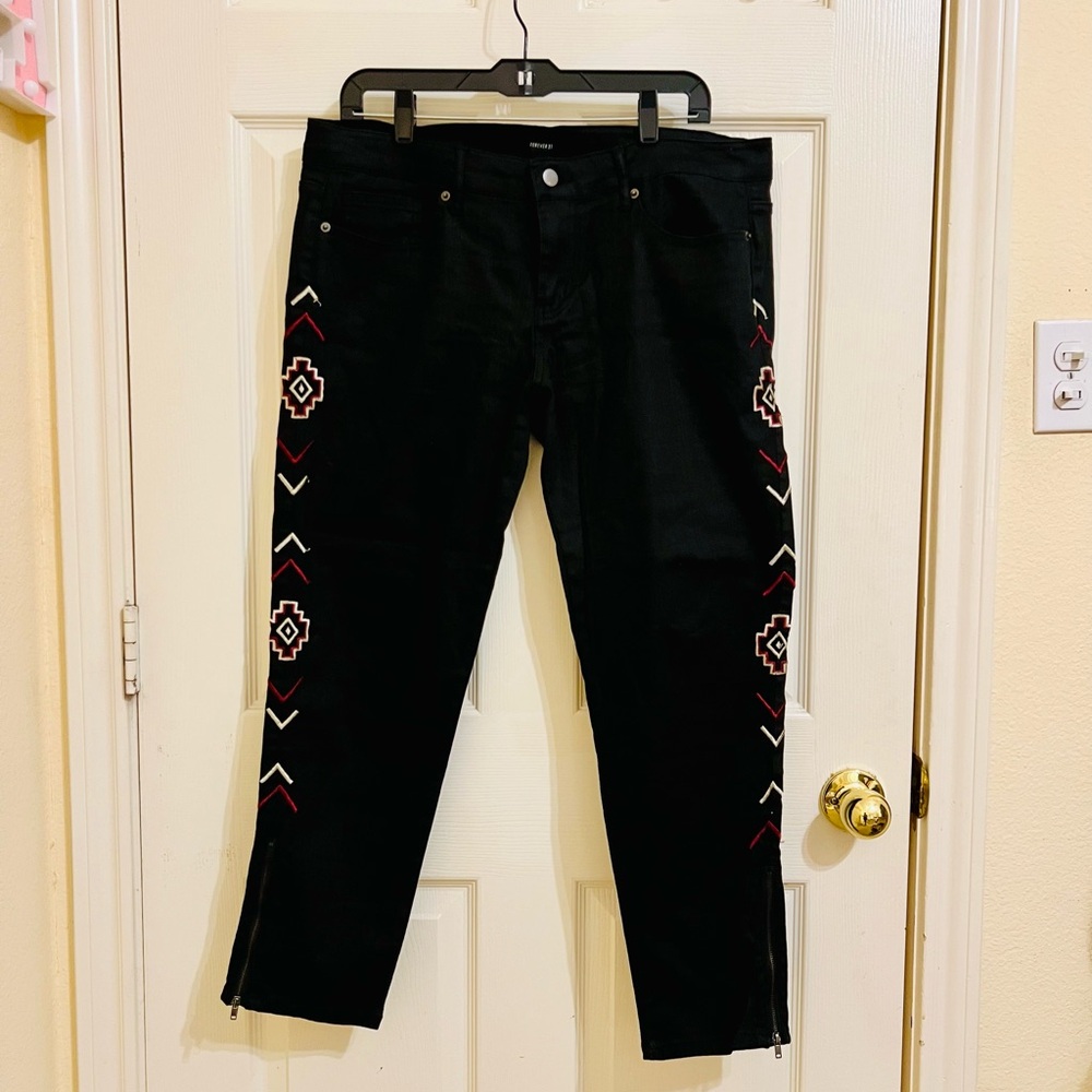 Forever 21 Black Distressed Ankle Jeans